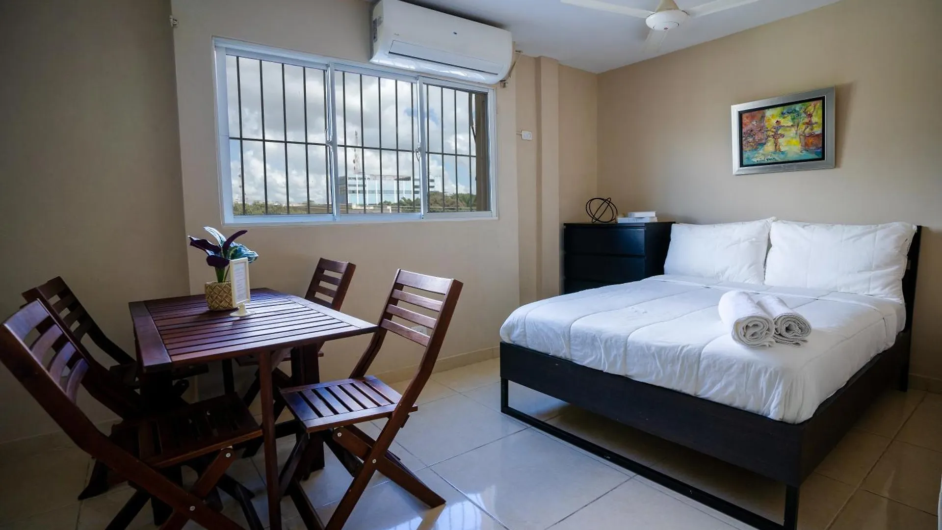 Apartamentos Roman Santo Domingo Aparthotel
